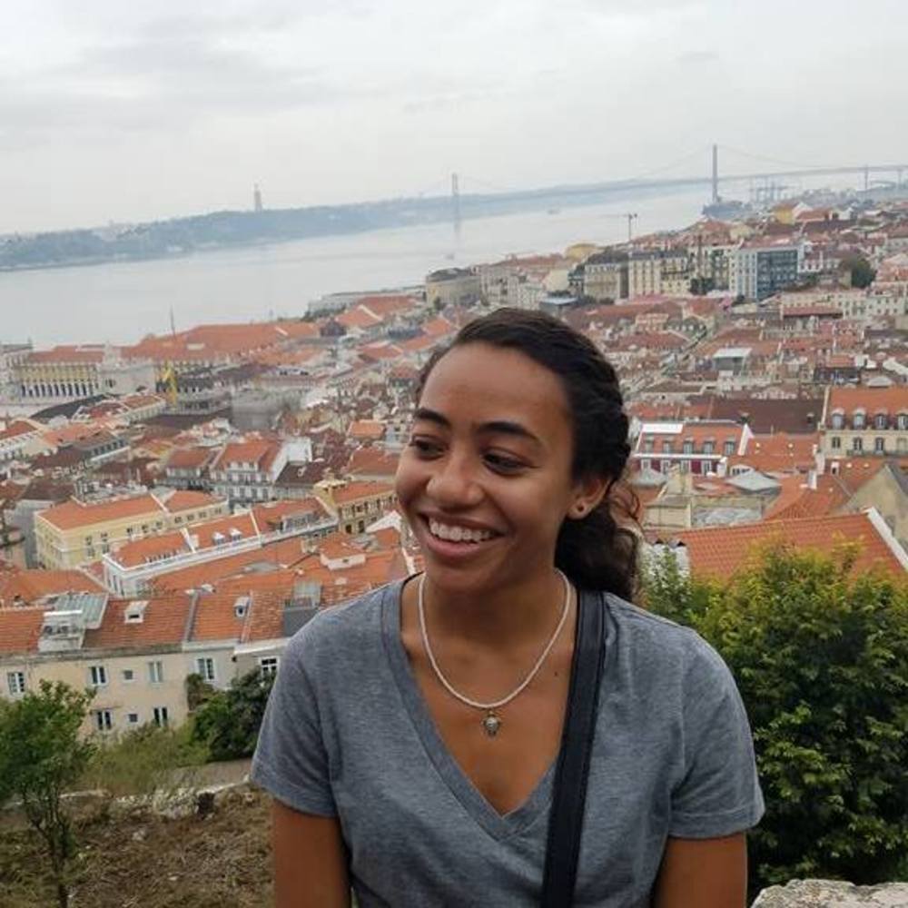 Meet your Posher, Traci